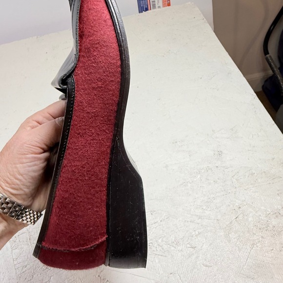 DKNY Kiltie Wedge Flannel Shoes Red Burgundy Size‎ 8 Made in Italy - Picture 4 of 6